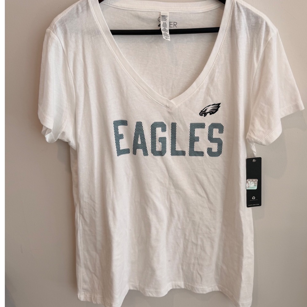 G-III 4Her NFL Philadelphia Eagles White V-Neck Graphic T-Shirt XXL New